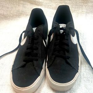 Nike Court Royale AC Canvas